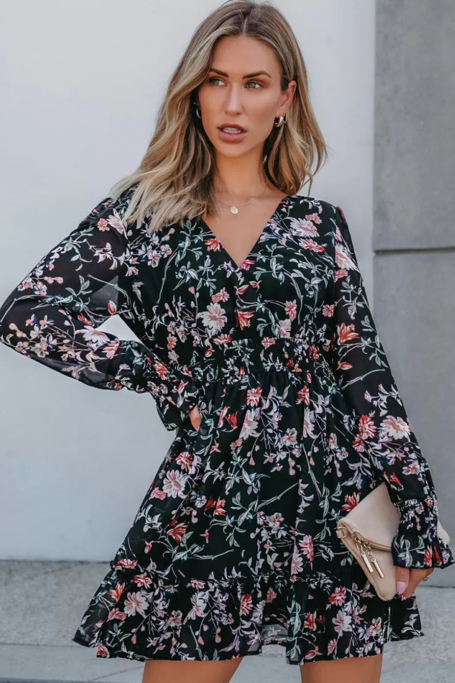 Hot Cupshe Floral Surplice Blouson Sleeve Mini Dress Black