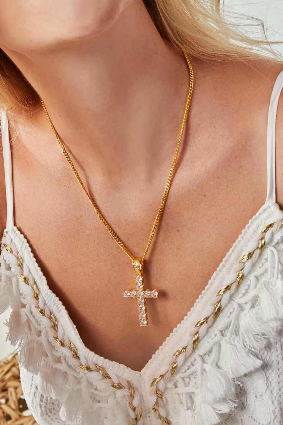 Best Cupshe Gold-Tone & Rhinestone Cross Pendant Necklace Goldenrod