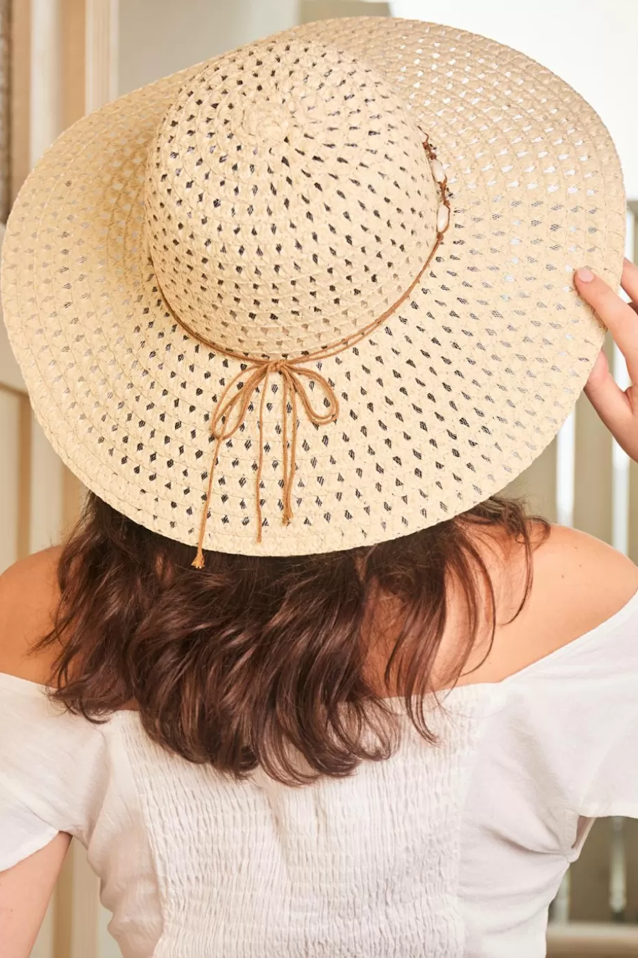 Clearance Cupshe Seashell Band Wide Brim Straw Hat Beige