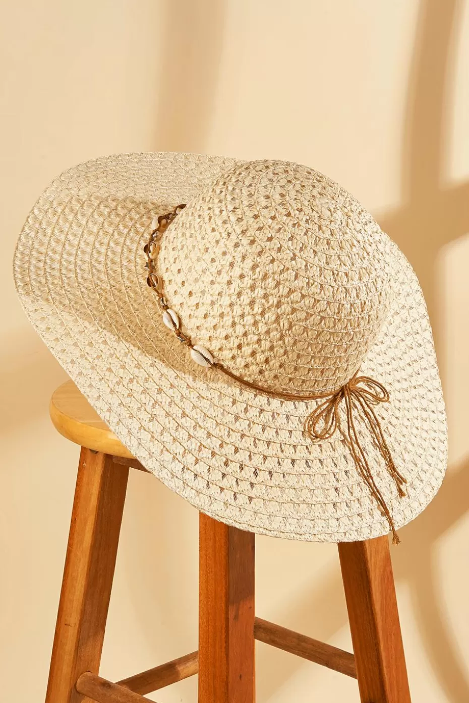 Clearance Cupshe Seashell Band Wide Brim Straw Hat Beige