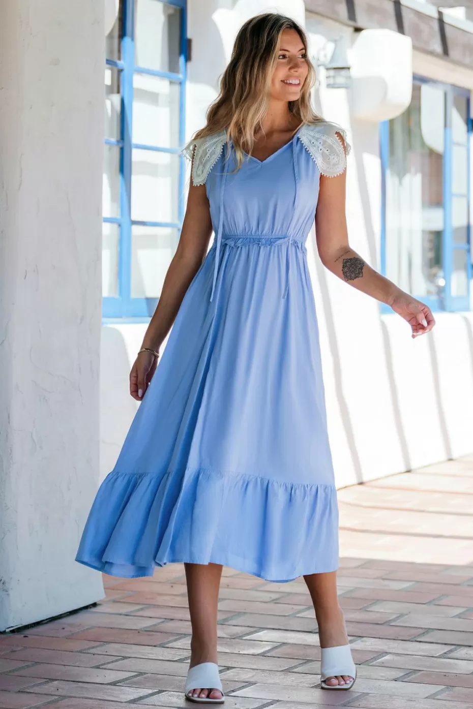 Outlet Cupshe Blue Split Neck Lace Sleeve Maxi Dress Sky